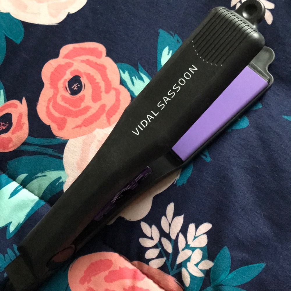 Vidal Sassoon hair straightener